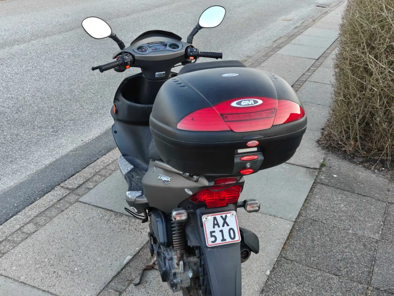 Billede 3 - Meget velholdt PGO T-Rex 