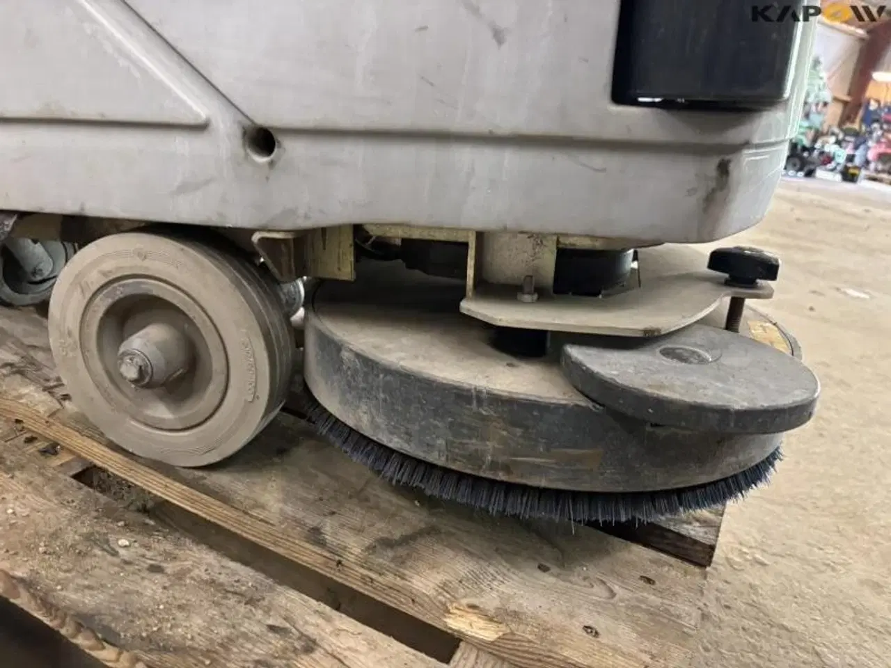 Billede 10 - - - - BA 450 fejemaskine