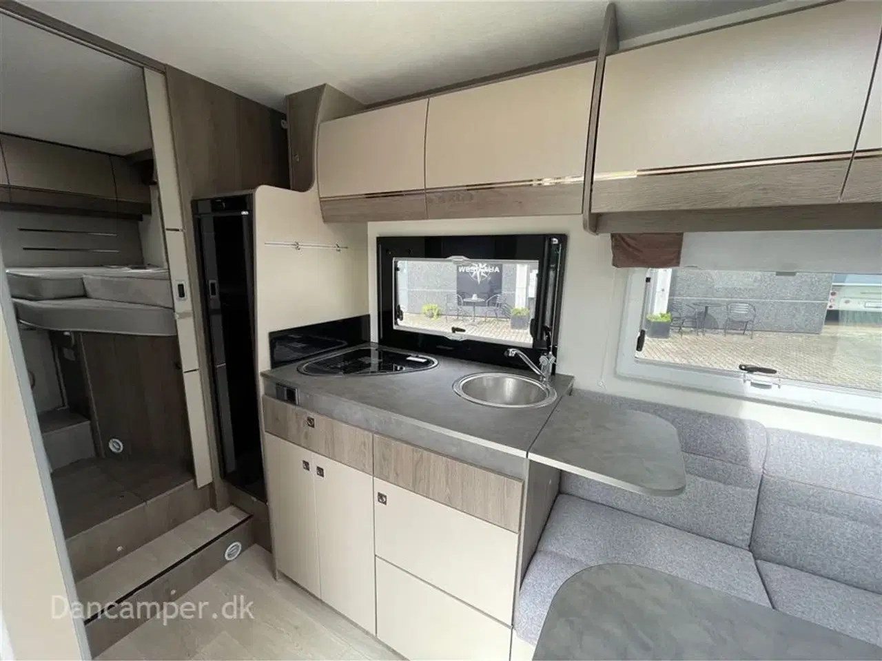 Billede 10 - 2020 - Chausson Titanium 767   Netop hjemkommet UNDER KLARGØRING Enkeltsenge, Smart-Lounge indretning, 170Hk Ford, AUT.