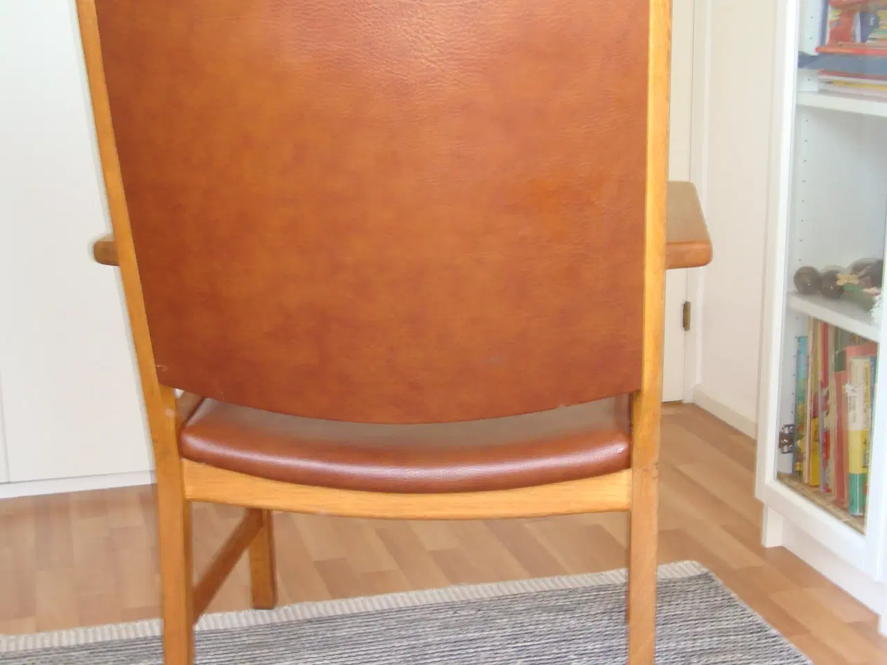 Billede 4 - Hans J. Wegner højrygget lænestol model AP50.