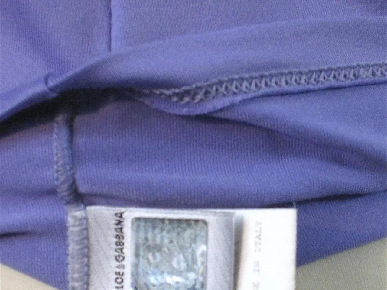 Billede 4 - Dolce & Gabbana, bluse, str M