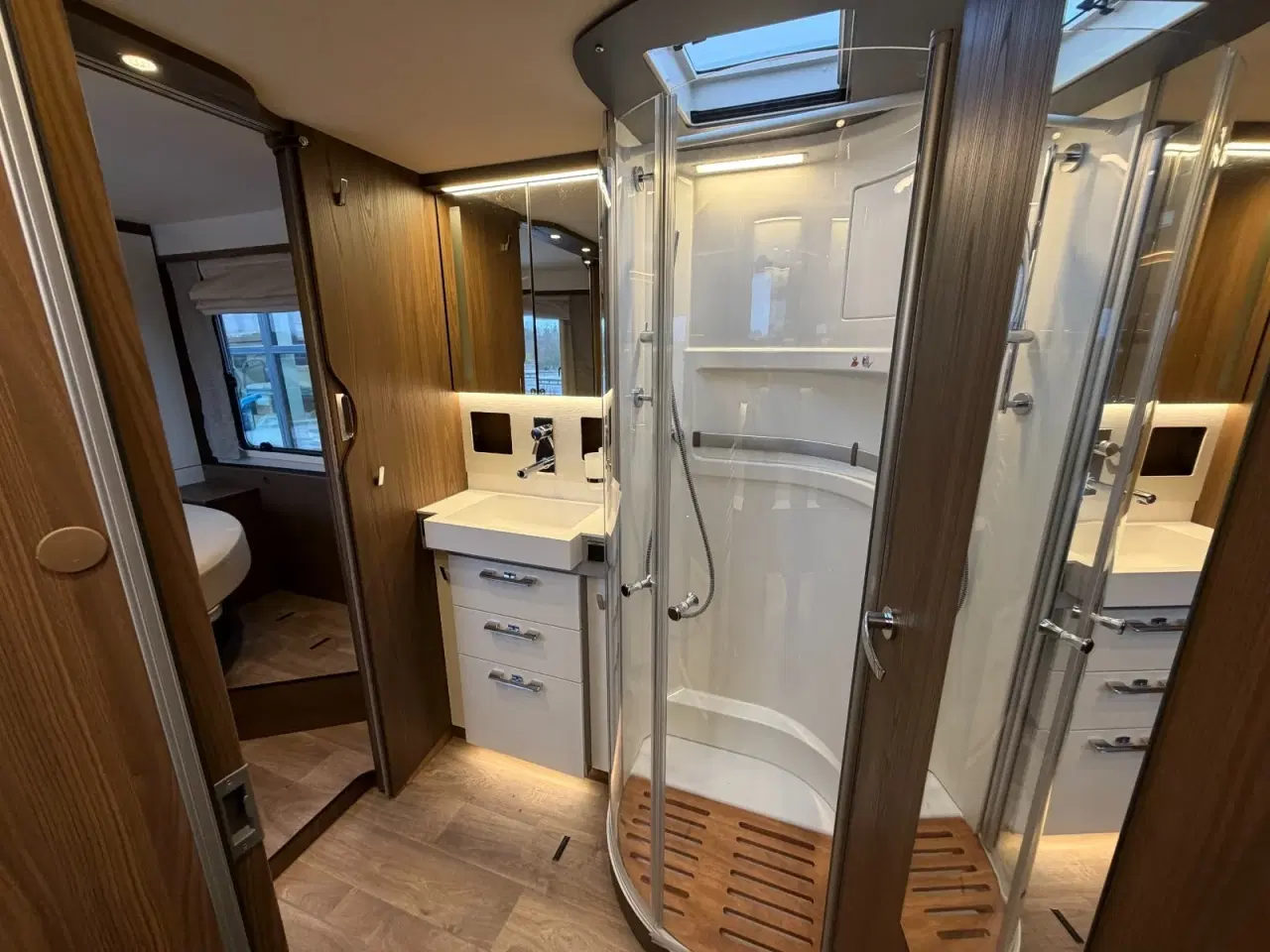 Billede 18 - Hymer B-MC I890 2,2 CDi Masterline aut.