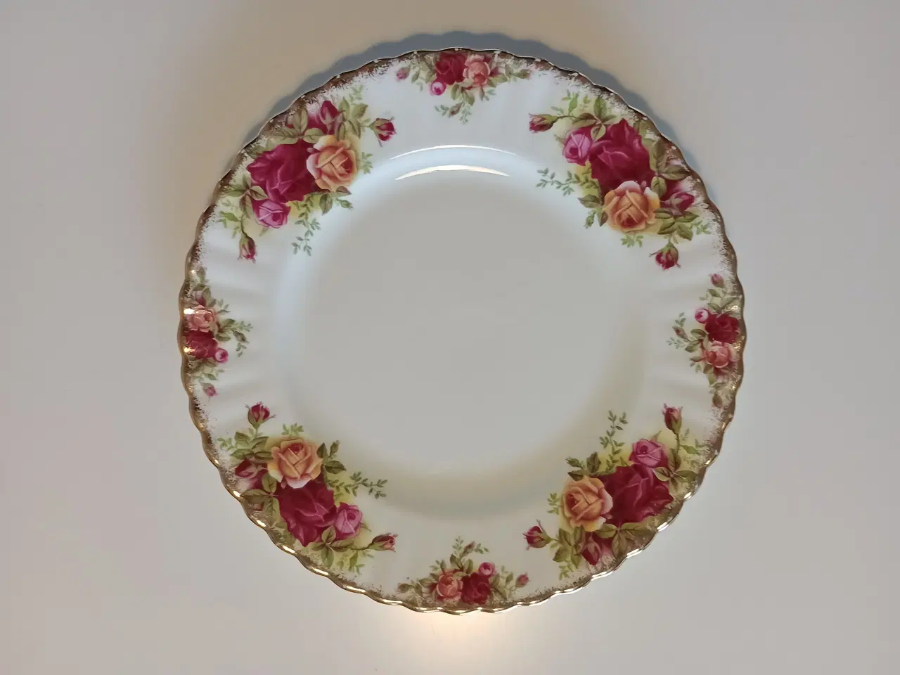 Billede 1 - 4 Old Country Roses Royal Albert tallerkner. 