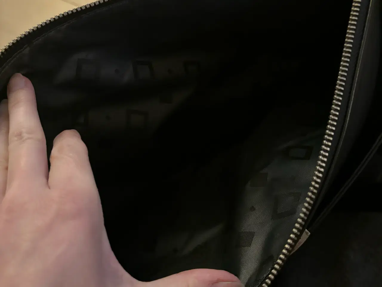 Billede 4 - Lækker sort Adax taske