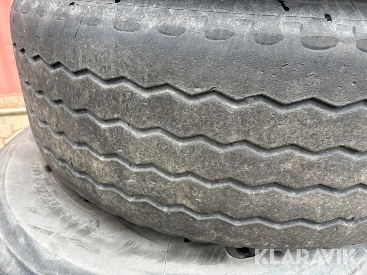 Billede 11 - Dæk med fælg 385/65R22.5 - 6 styks