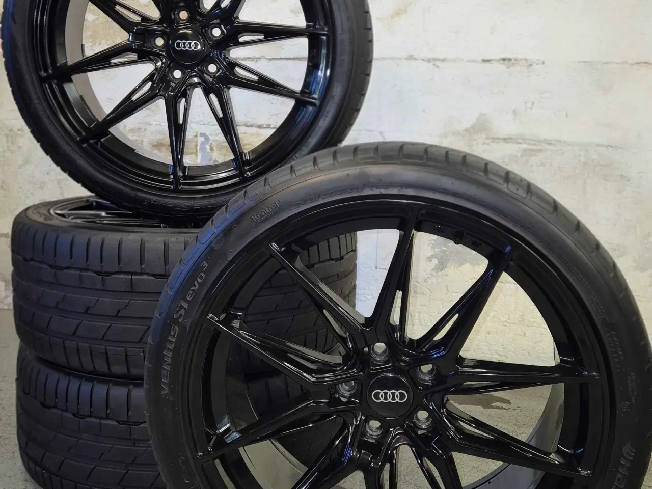 Billede 1 - AUDI A4 / A5 / A6 / A7 ALUFÆLGE MED SOMMERDÆK