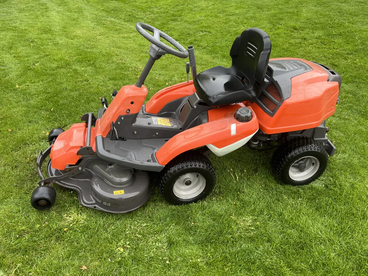 Billede 2 - Husqvarna R213C, havetraktor, årg. 2019