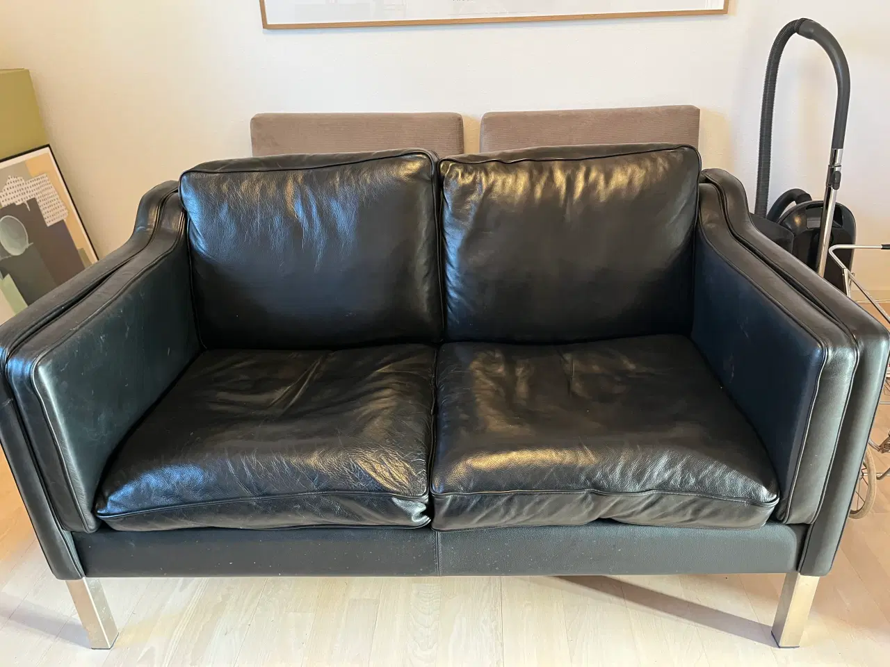 Billede 1 - 2 Pers sort lædersofa 