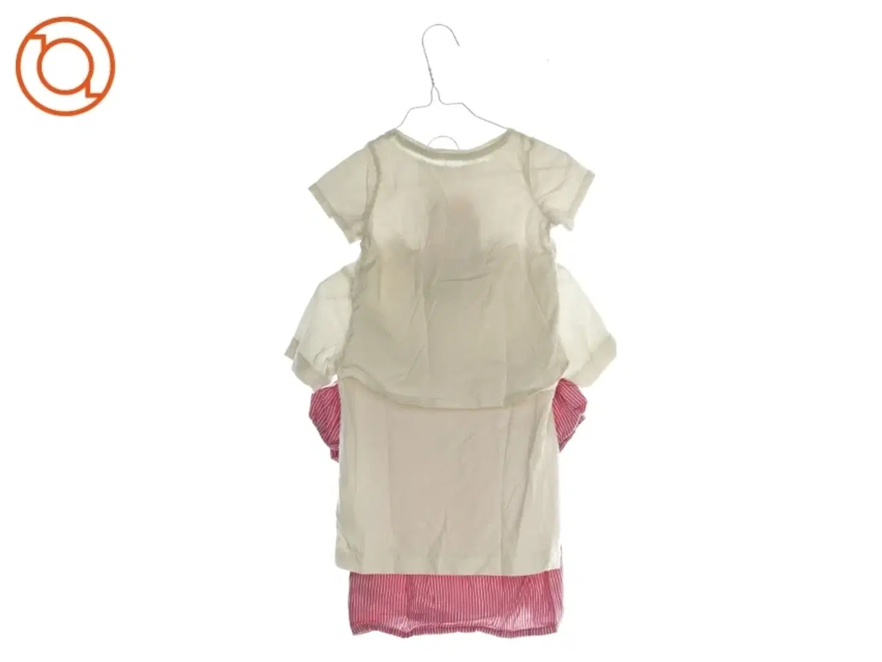 Billede 2 - T-Shirts 3 styk (str. 98)