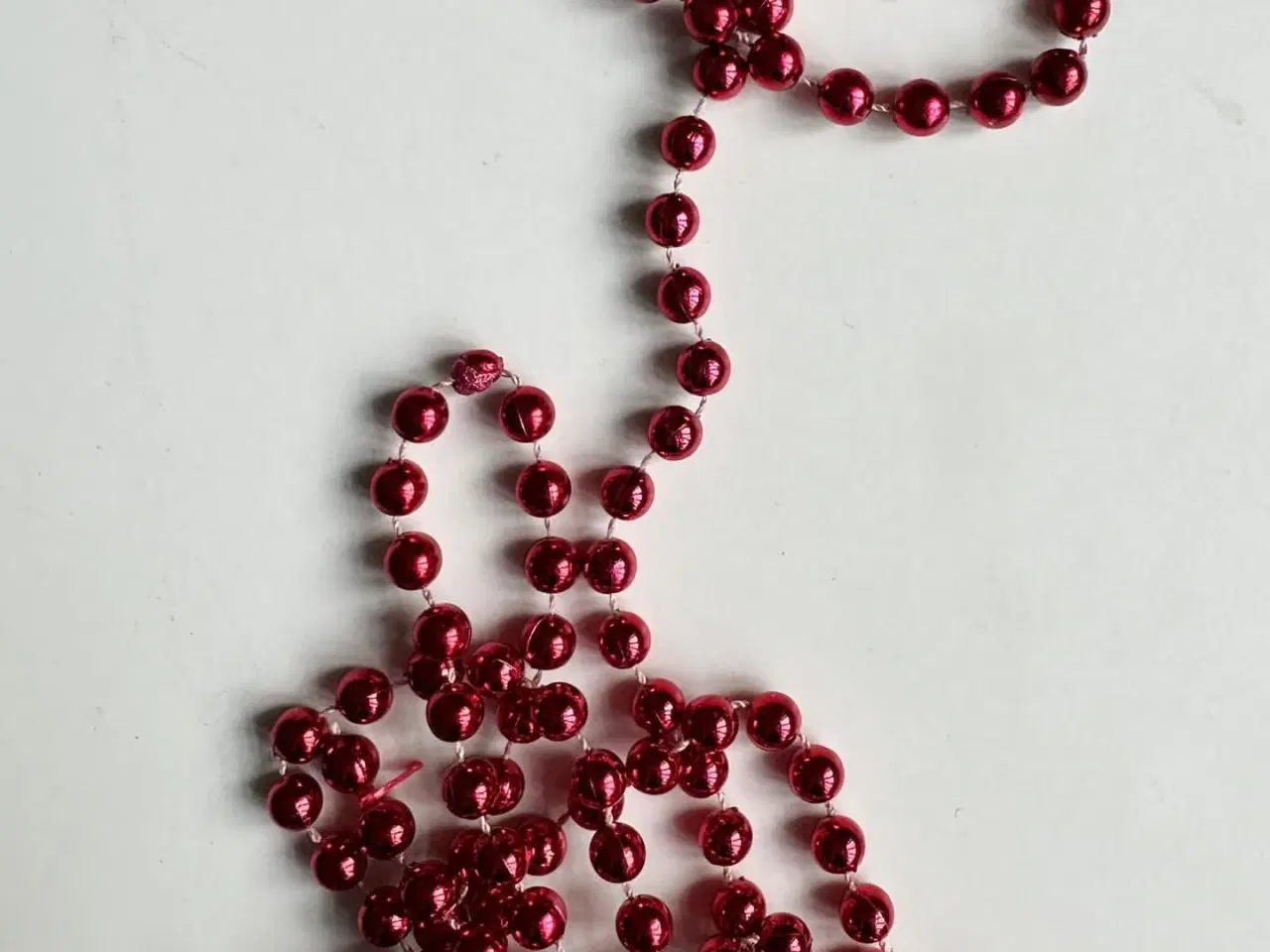 Billede 3 - Kuglekæde, rød, 270 cm
