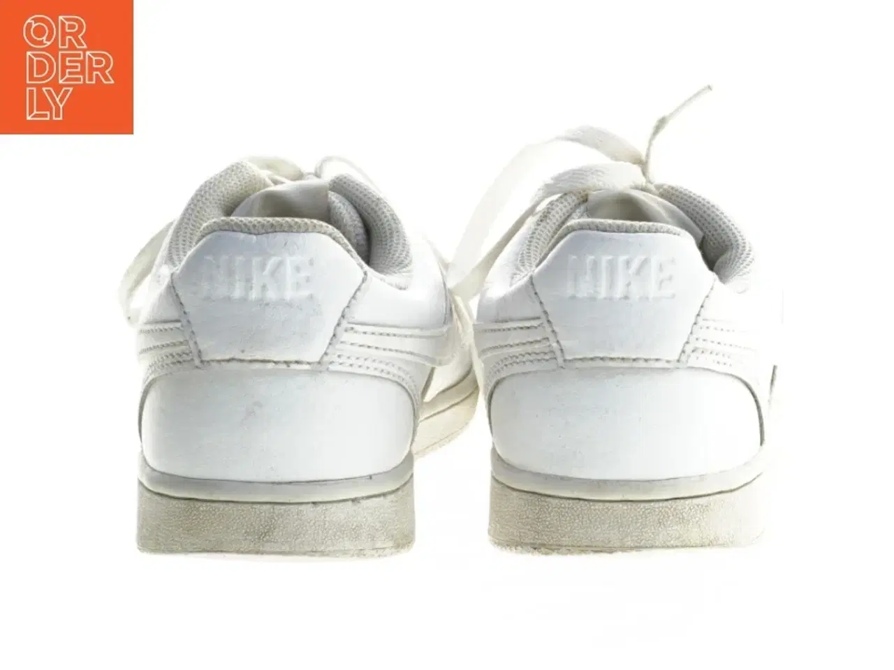 Billede 2 - Nike sneakers i hvid str. 38 fra Nike (str. 38 )