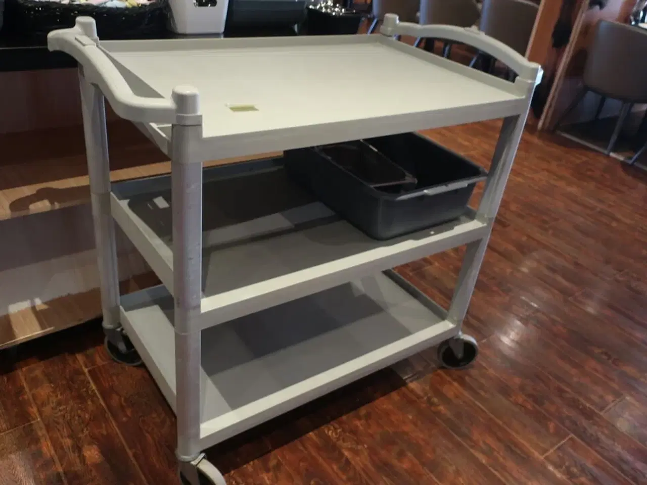 Billede 2 - Buffetbord og rullebord