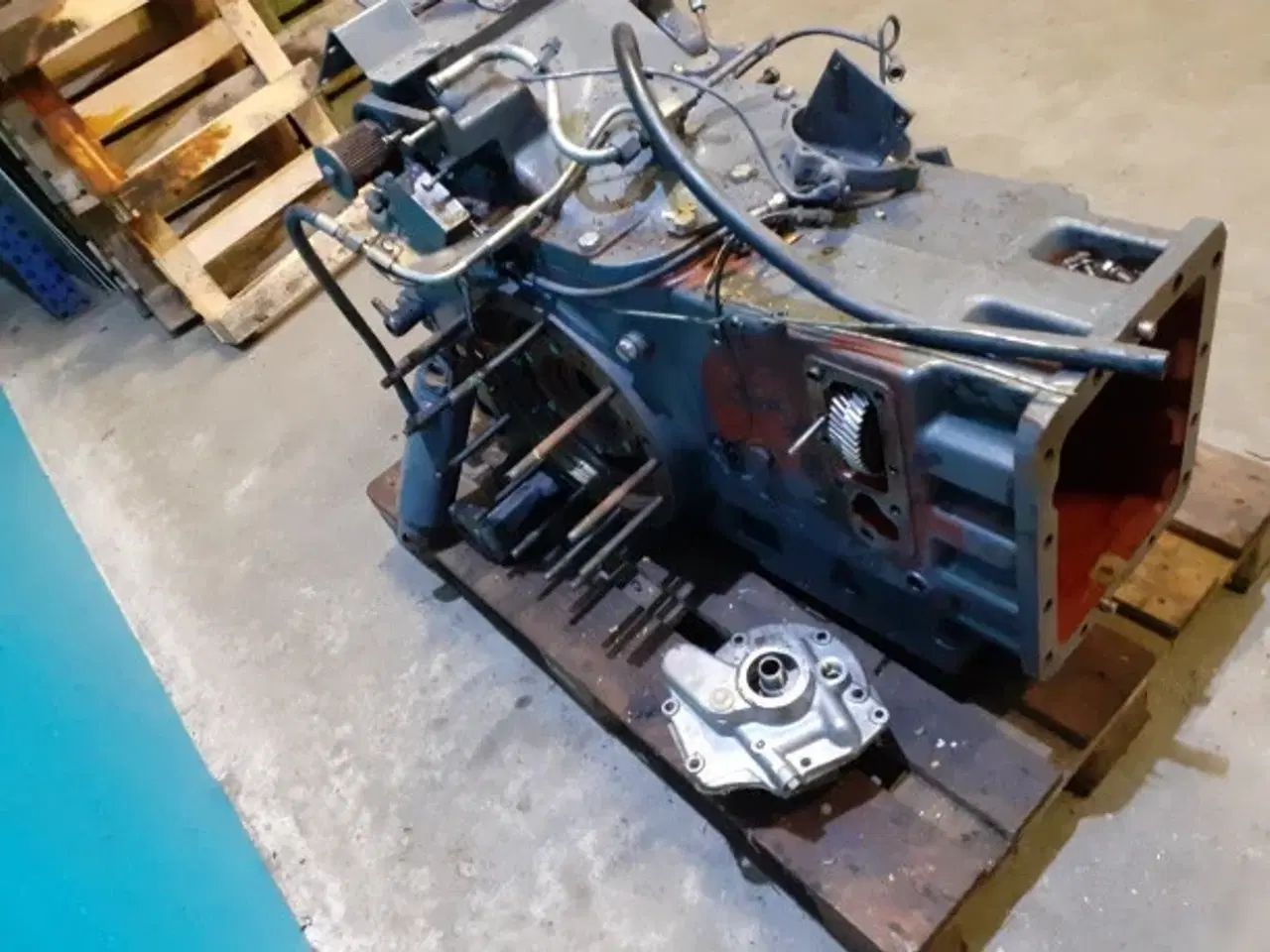 Billede 16 - New Holland M135 Bagtøj
