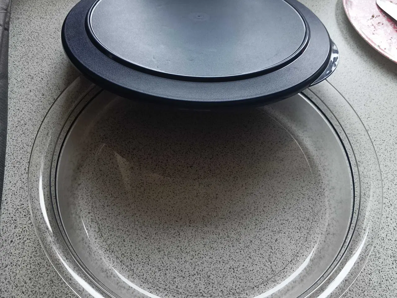 Billede 1 - Tupperware beholder 2 liter