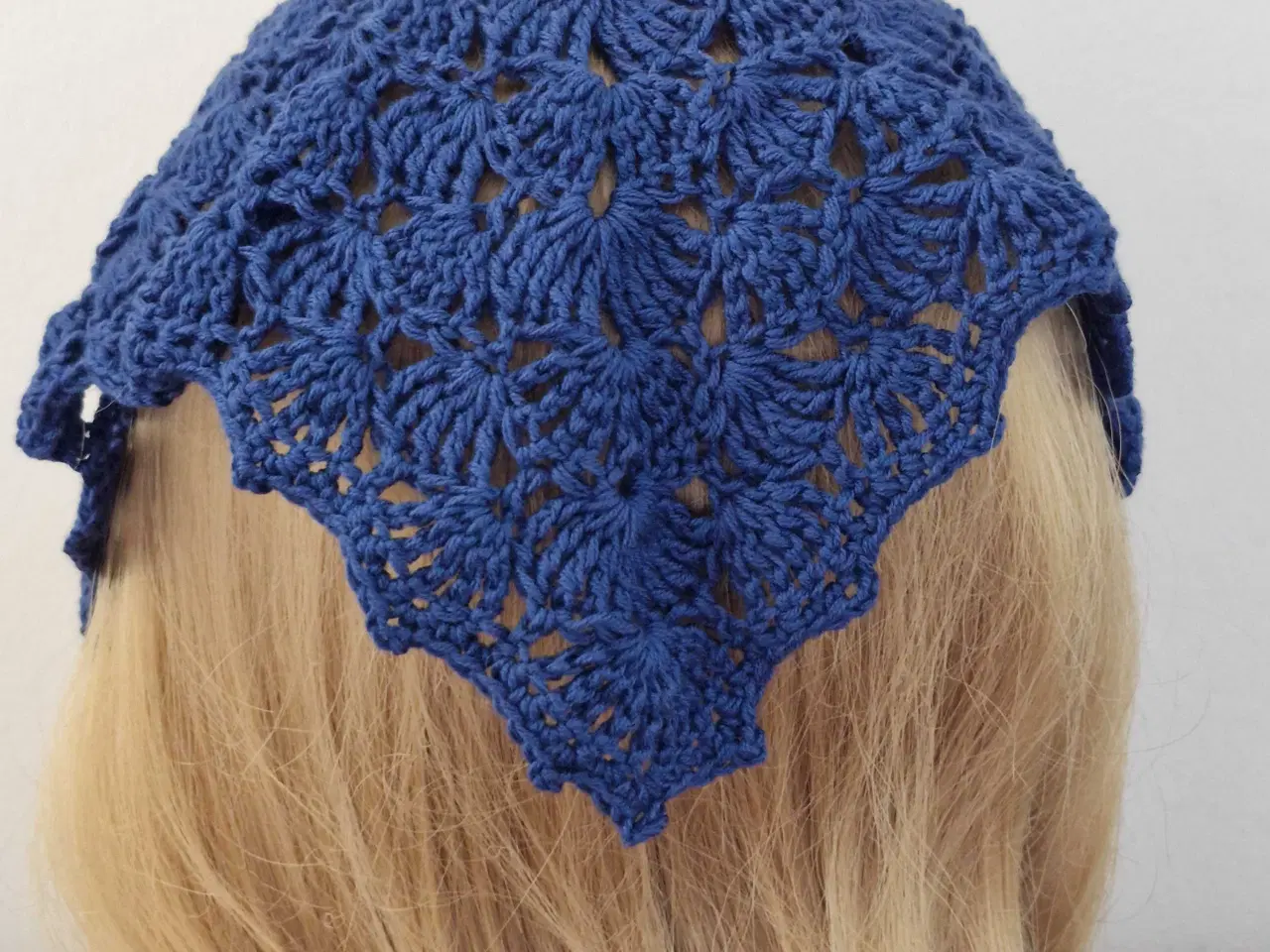 Billede 2 - Hæklet tørklæde 