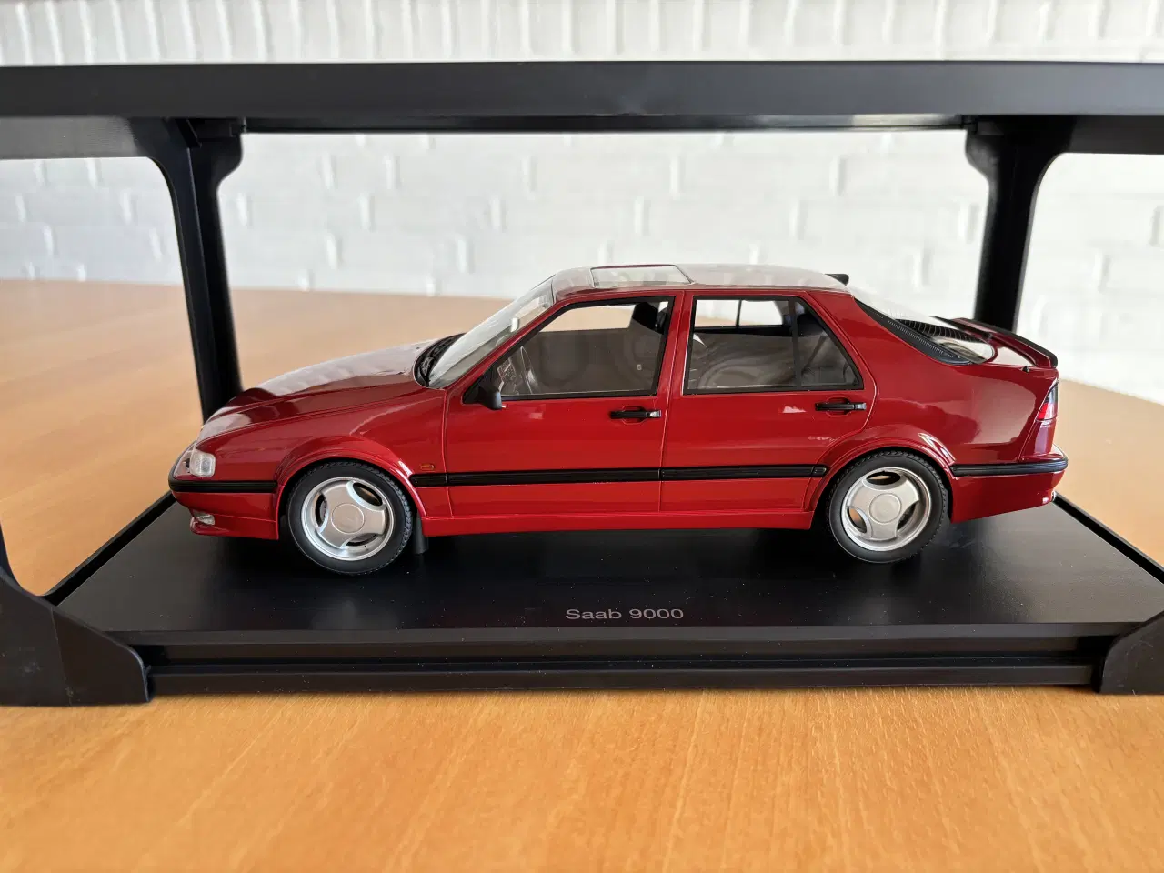 Billede 2 - Saab 9000 Aero 1:18