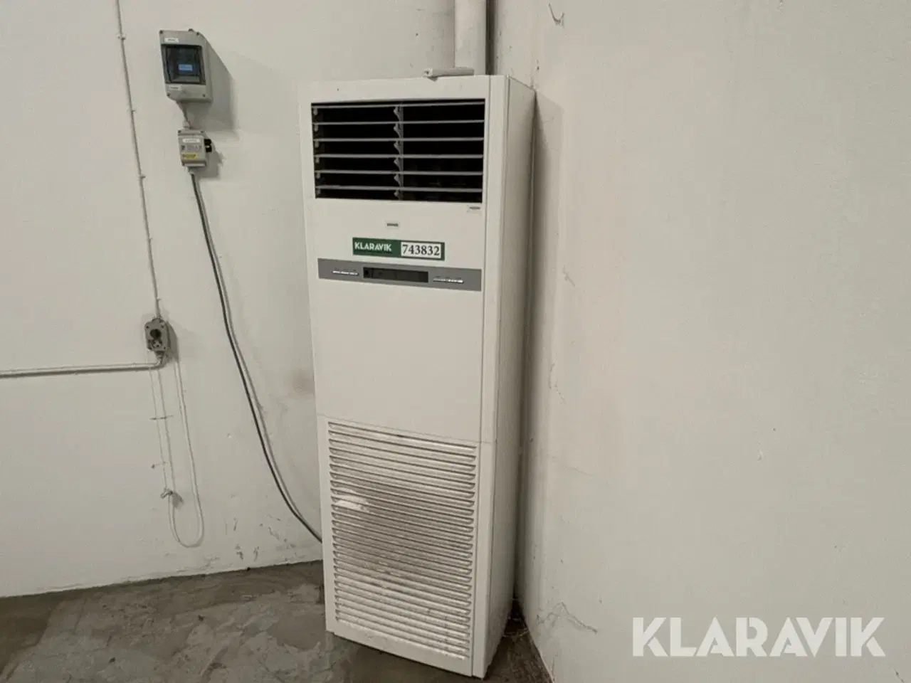 Billede 1 - Klimaanlæg Emmeti EITH-4813 med udendørsenhed