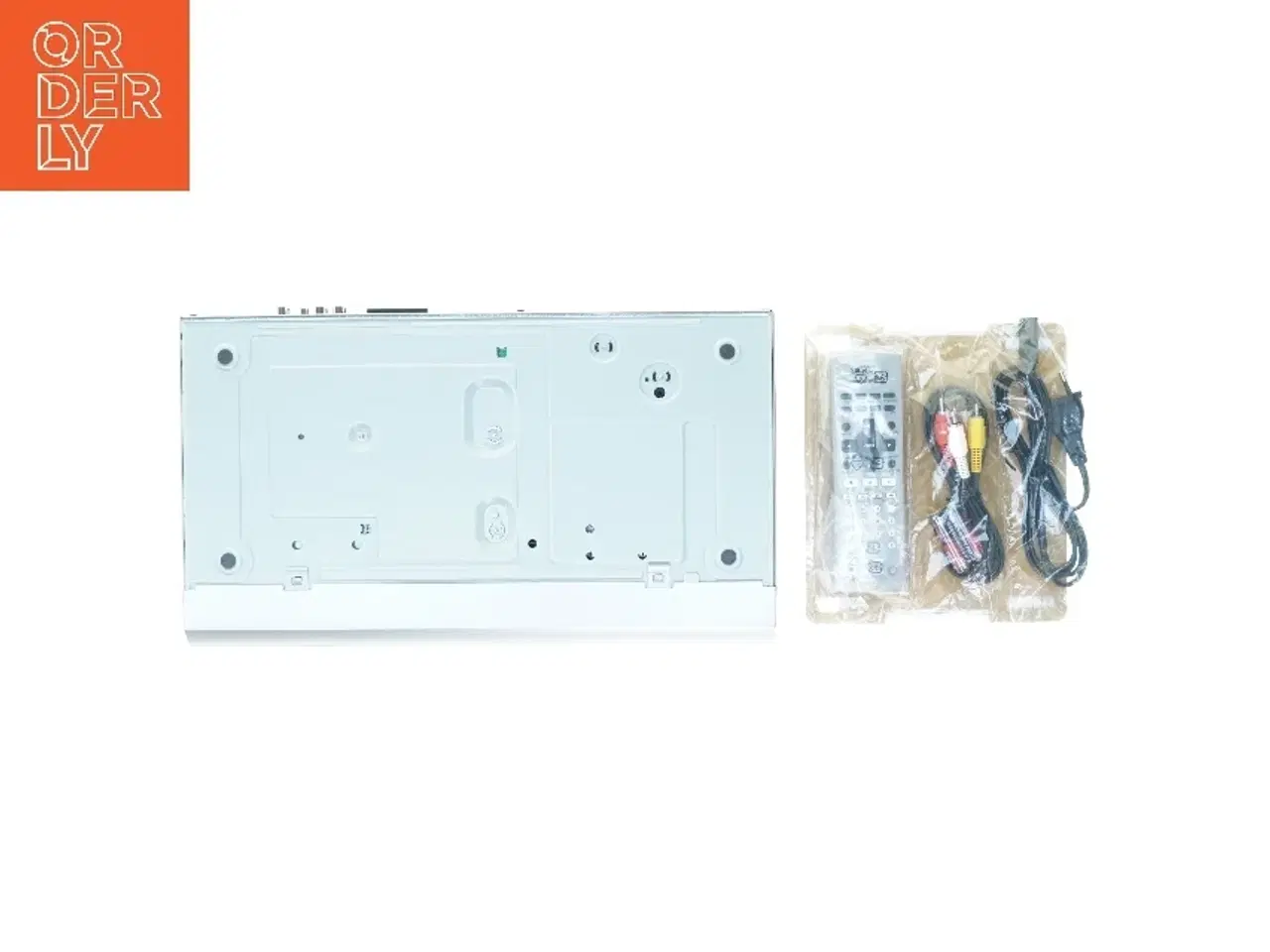 Billede 4 - Dvd afspiller med kabler og fjernbetjening fra Panasonic (str. 43 x 24 cm)