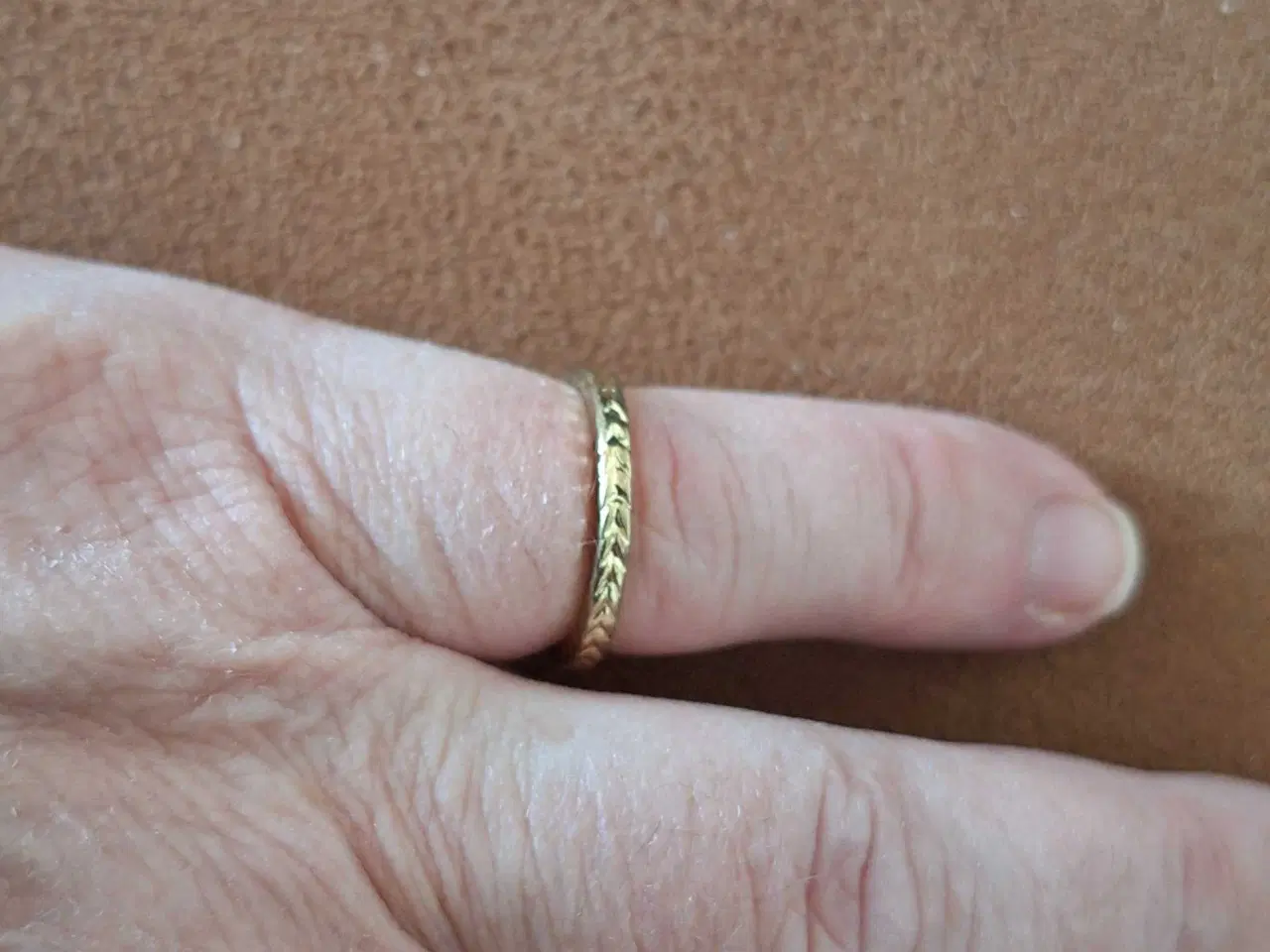 Billede 4 - Guldfarvet ring