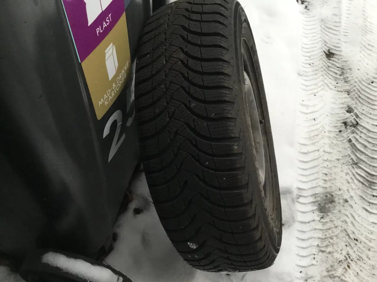 Billede 1 - Vinterdæk Michelin til Ford Fiesta 14”