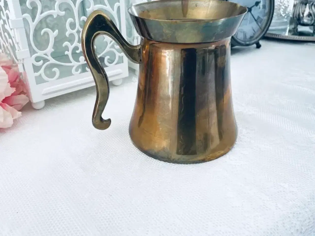Billede 1 - Gammel kande med masser af patina 