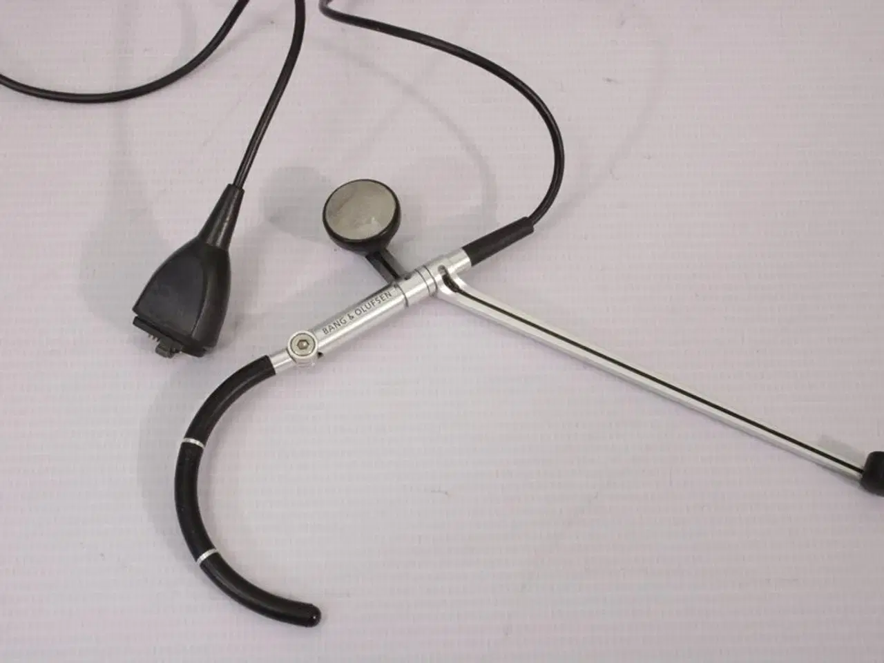 Billede 1 - Bang & Olufsen Earset 1 ikonisk øreset m. mikrofon