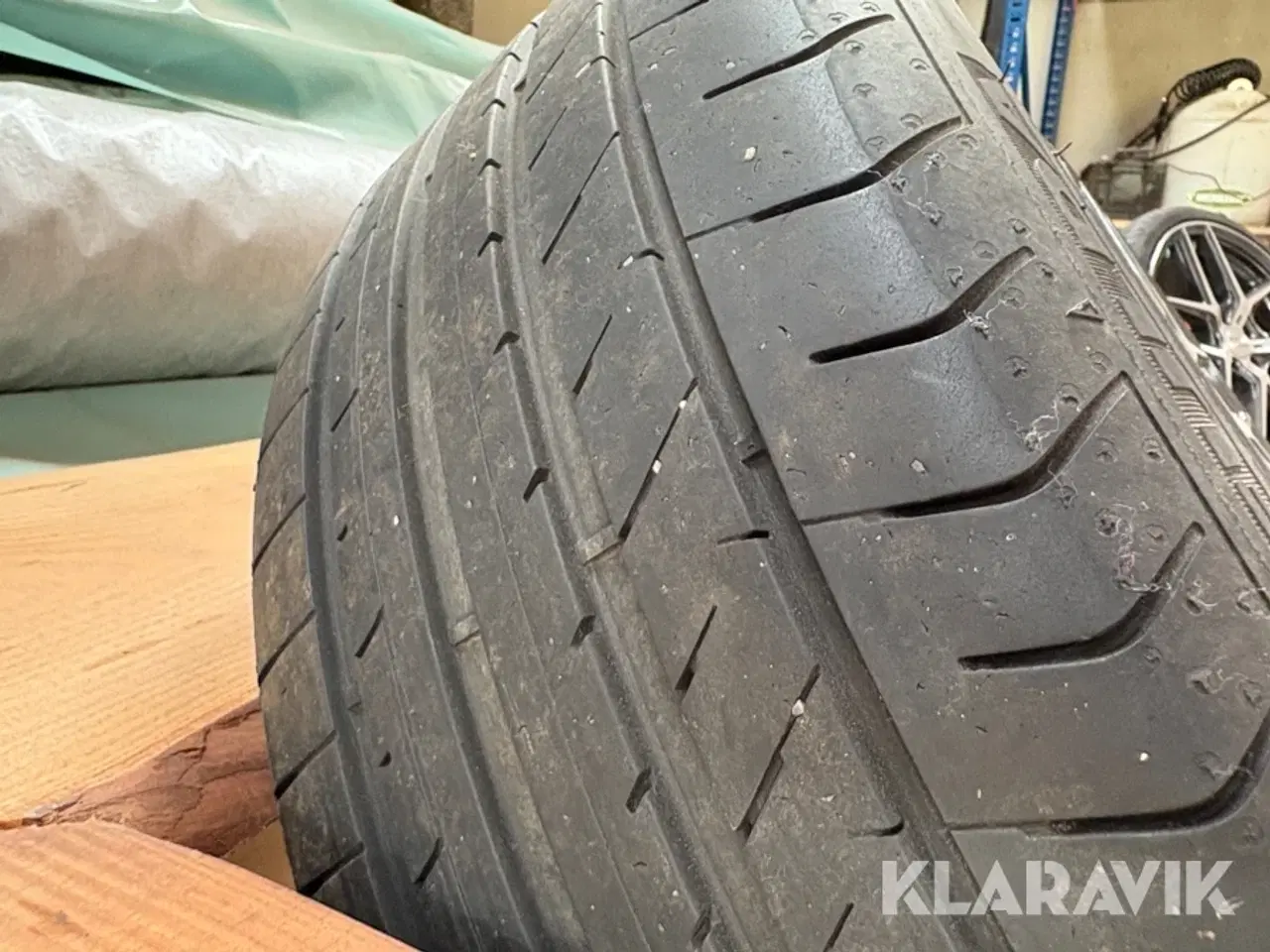 Billede 3 - Sommerdæk Fulda 225 / 35 R19 4 styk