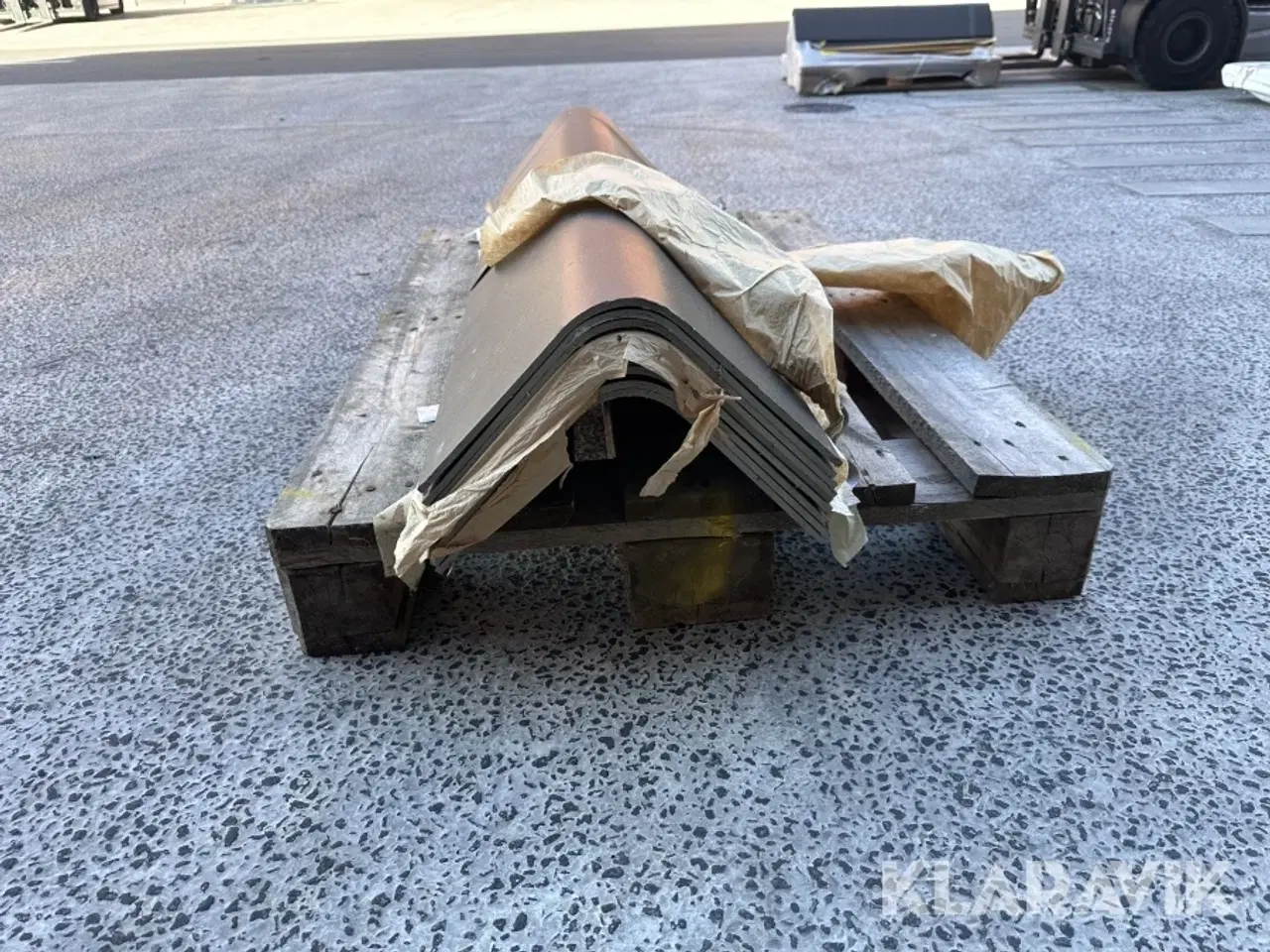 Billede 2 - Vinkelrygning swisspearl 50 gr 9 styk