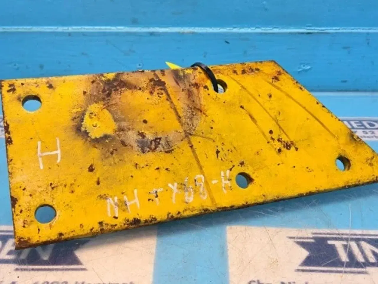 Billede 5 - New Holland TX68 Beslag R. 452395