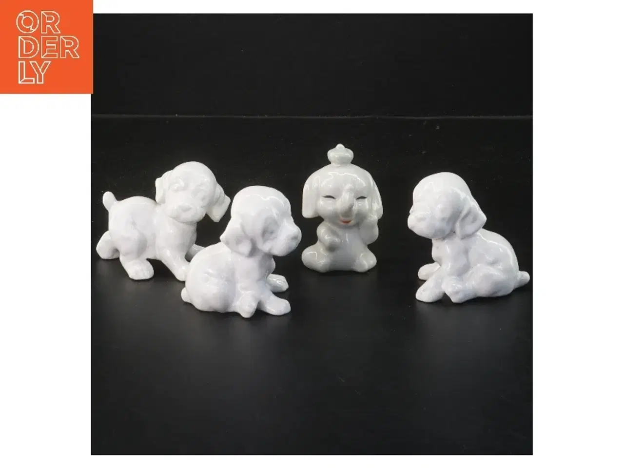 Billede 1 - Porcelænsfigurer af hunde (str. 4 stk 6,5 cm)