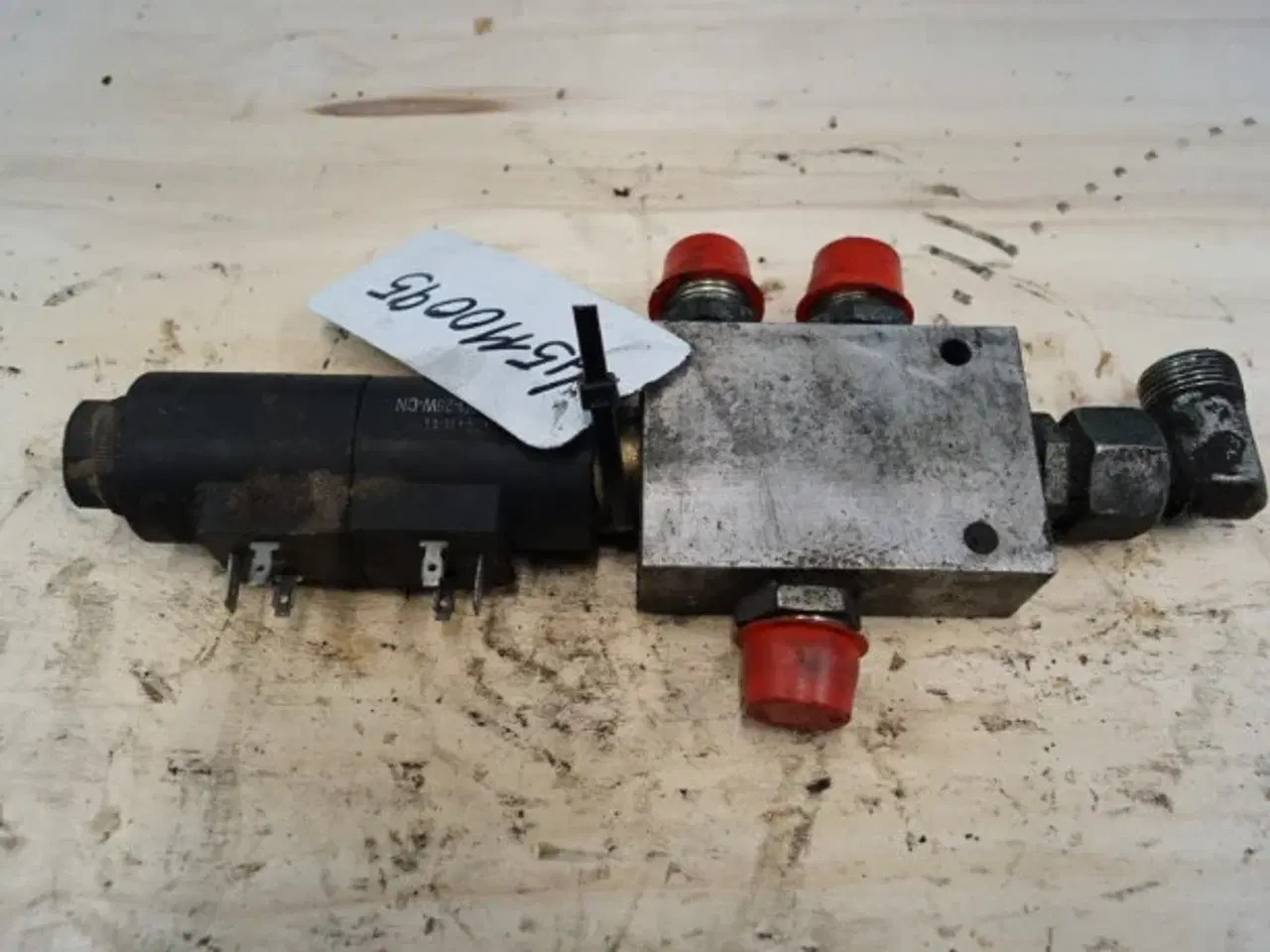 Billede 11 - Massey Ferguson 7276 Hidraulikventil 45110095