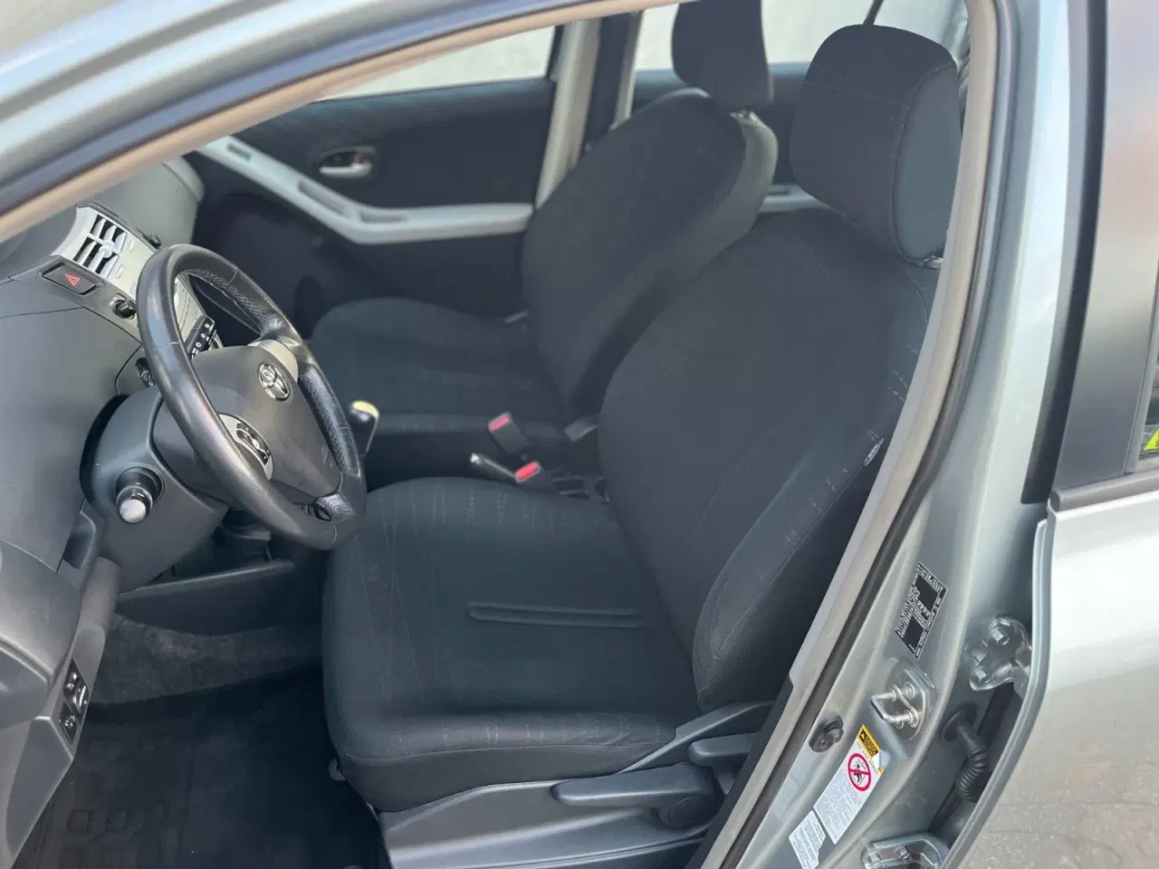 Billede 10 - Toyota Yaris 1,3 Sol M/M