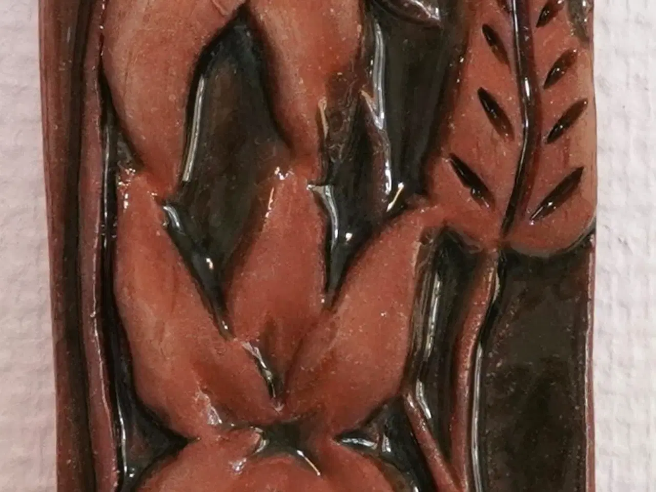Billede 5 - Relief i stentøj med blomster fra Laholm Keramik