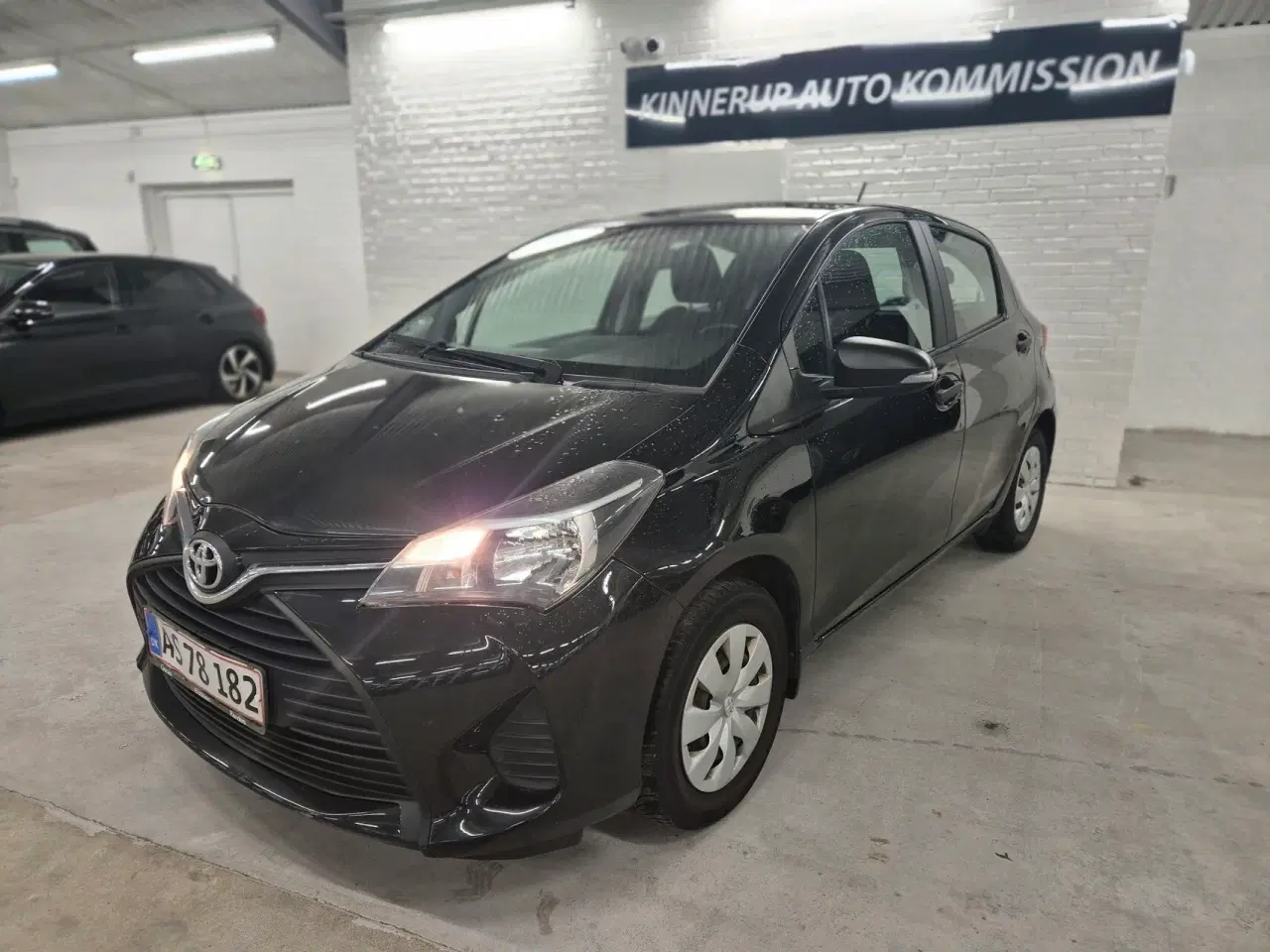 Billede 1 - Toyota Yaris 1,0 VVT-I T1 69HK 5d
