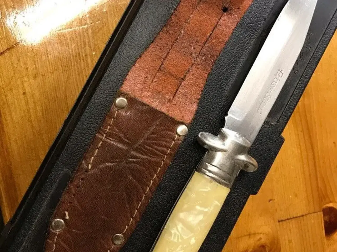 Billede 1 - Antik kniv Elosi