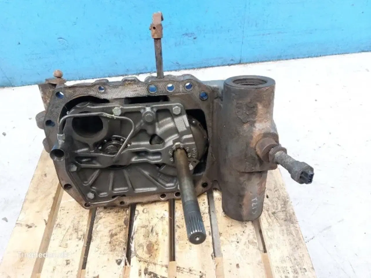 Billede 5 - Valtra T213 PTO Hus V37104410