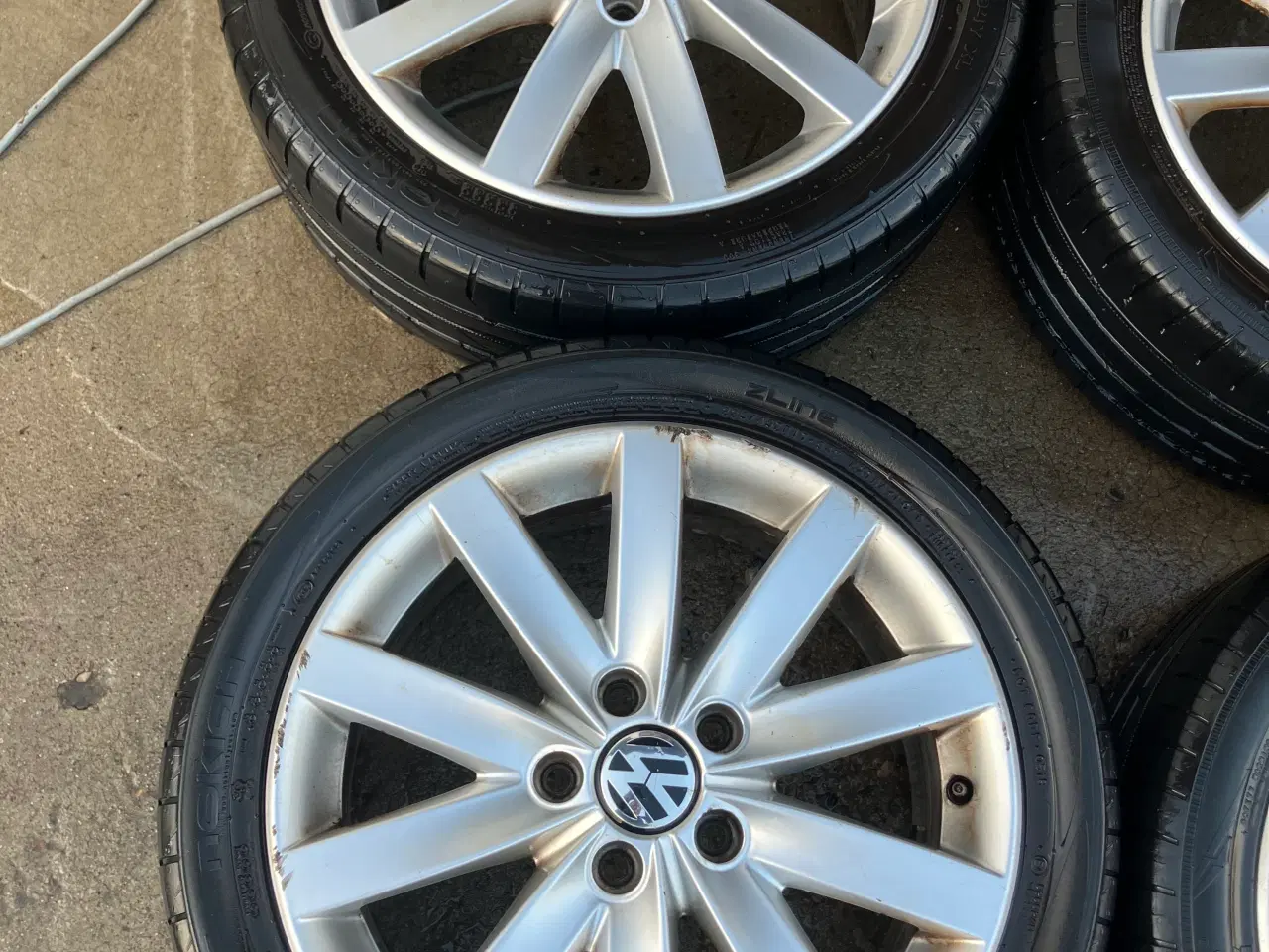 Billede 2 - Alufælge Vw. 