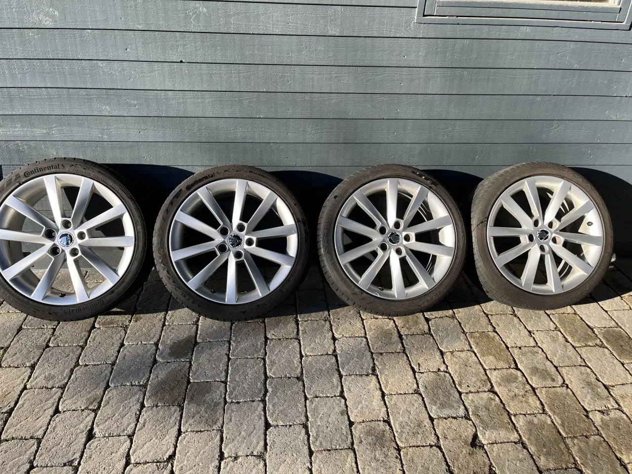 Billede 1 - Skoda alufælge 