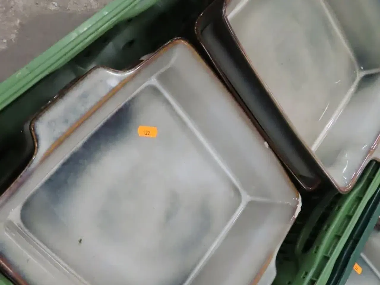 Billede 3 - Kasser med blandet porcelæn og fade