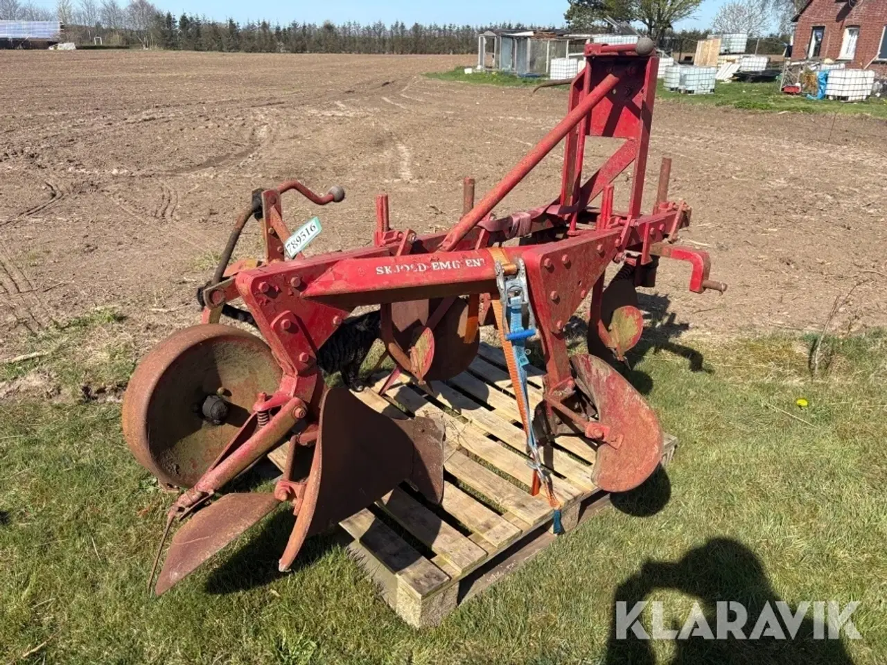 Billede 1 - 2 fuger Plov Skjold-Eminent