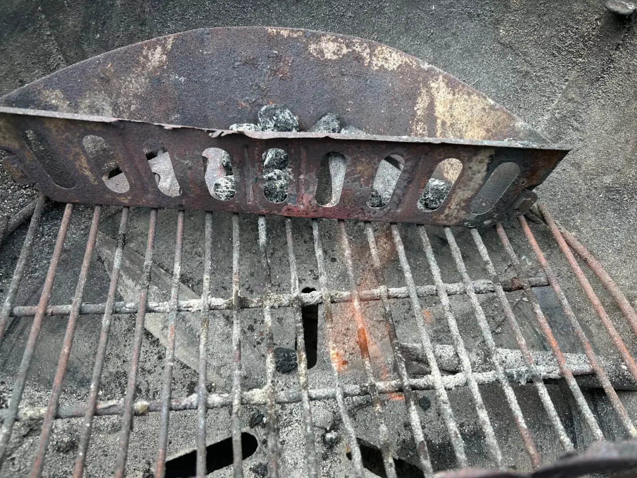 Billede 3 - Weber Performed med ekstra kul og gas