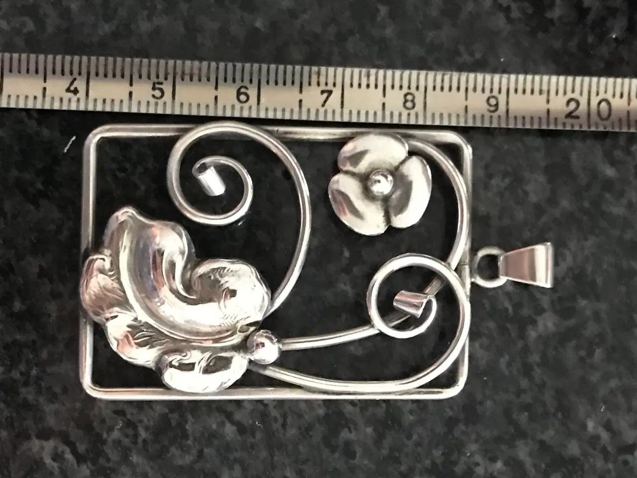 Billede 5 - Flot smykkevedhæng i sølv. 
