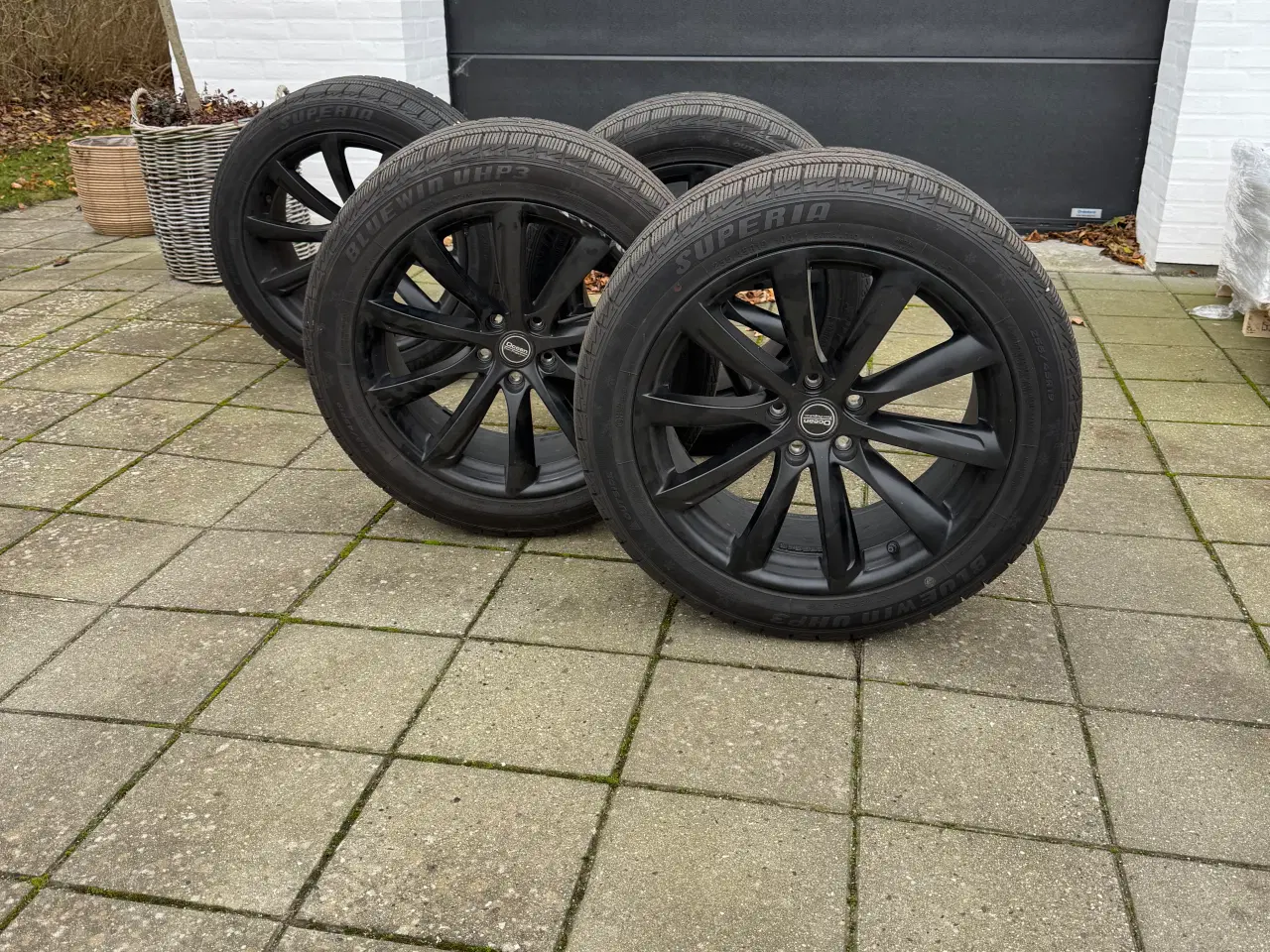 Billede 1 - Vinterdæk Tesla model y