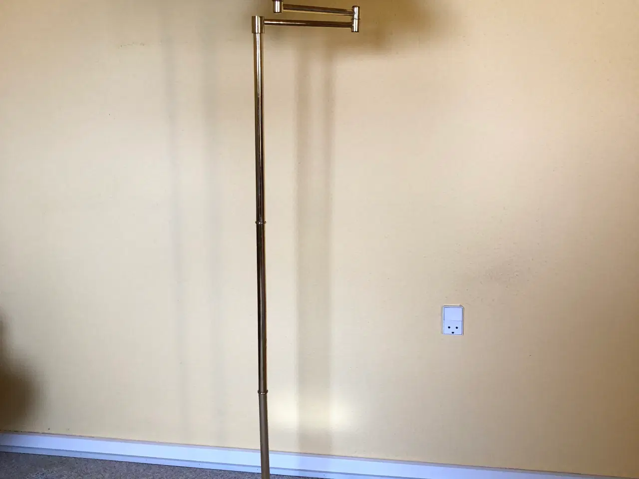 Billede 1 - Standerlampe med svingarm