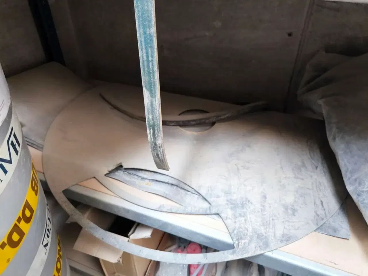 Billede 20 - Indhold på reoler