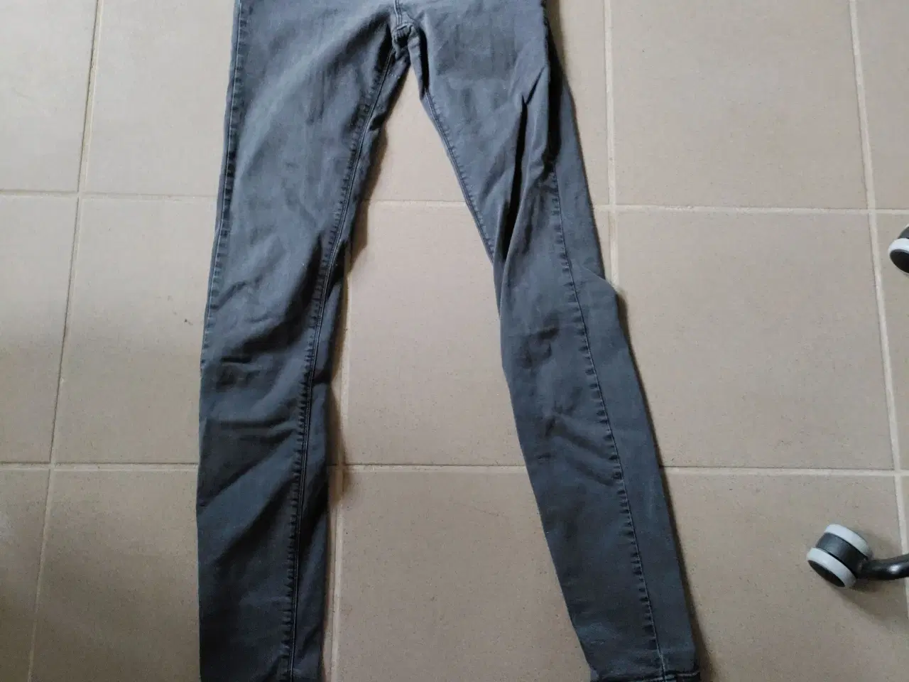 Billede 1 - Hilfiger denim jeans W27/34L