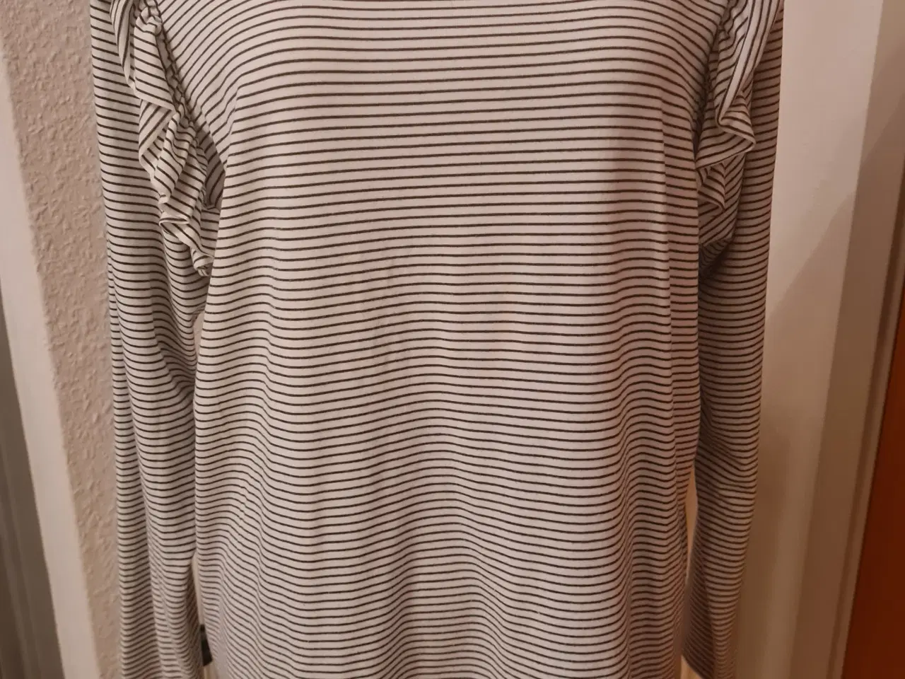 Billede 1 - Bluse str S 42-44 Zizzi 