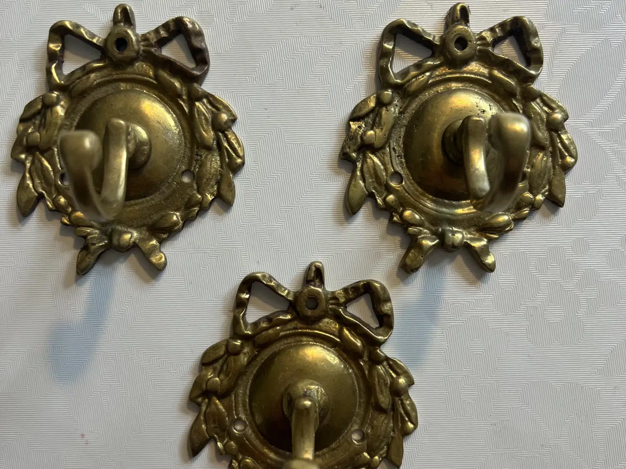 Billede 1 - Smukke gamle messing knager 