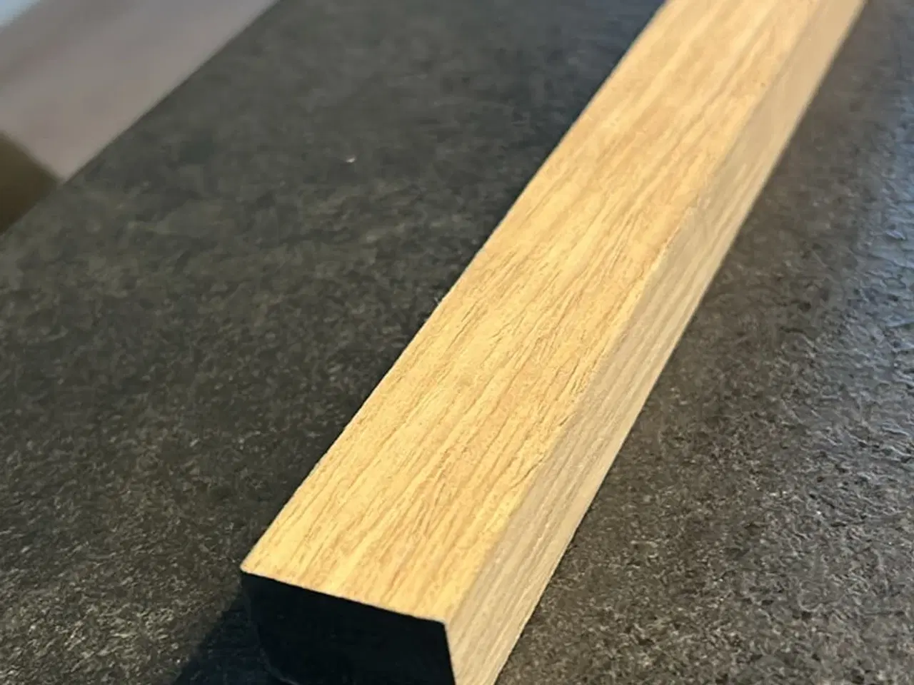 Billede 1 - By Venø afslutningslister 19 x 27 x3000