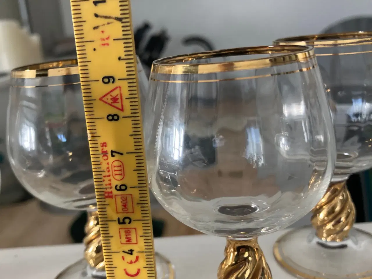 Billede 4 - Ida med guld cognac glas
